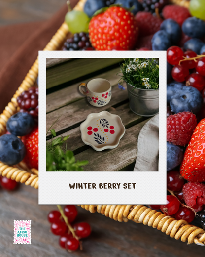 Winter Berry Cup & Saucer Set